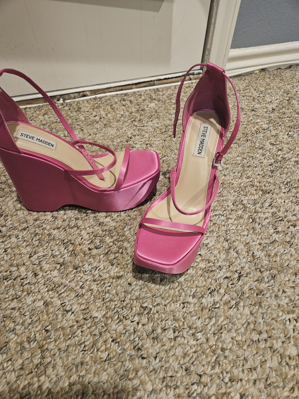 Steve Madden Hot Pink Satin Platform Wedge Sandals